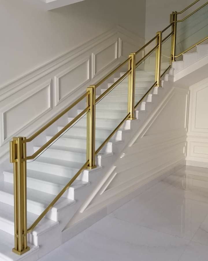 Brass Railing 16